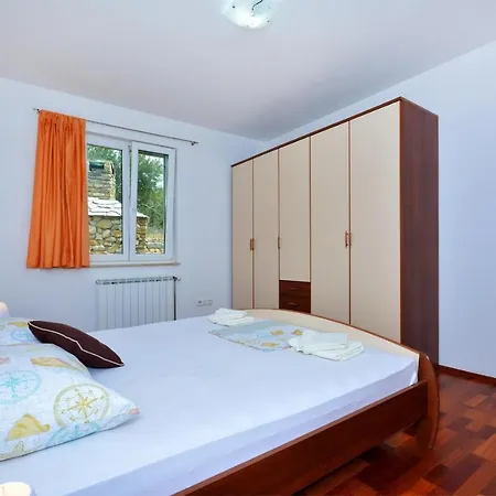 Nevenka Holiday home Kastela