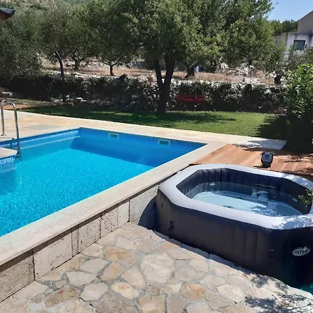 Holiday home Nevenka